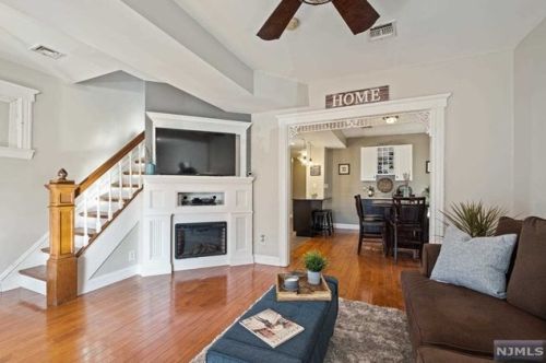 23 Maple St, Ridgefield Park NJ  07660-2214 exterior