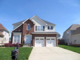 1377 Bruceton Dr, Clarksville, TN 37042-4636
