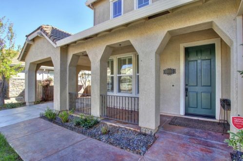 5616 Mingee Way, Elk Grove CA  95757-1647 exterior