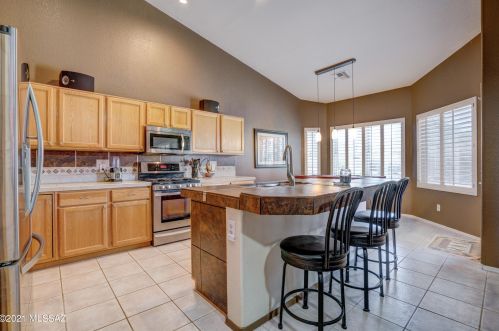 2317 Catalina View Dr, Tucson AZ  85742-4481 exterior