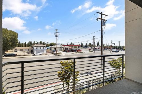 2812 Glassell St, Orange CA  92865-1002 exterior