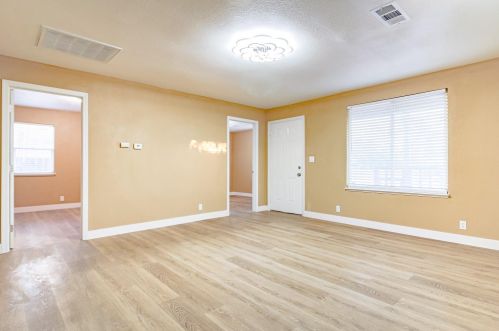 1731 Connie Way, Modesto CA  95354-4216 exterior