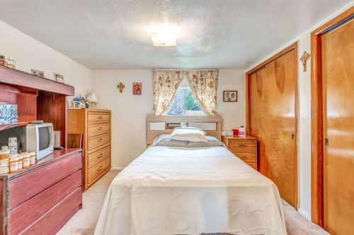 432 Melrose Ave, Ambridge PA 15003-2404 exterior