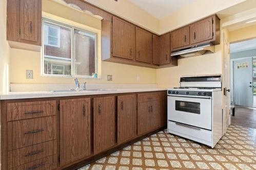 4329 Stanton Ave, Pittsburgh PA  15201-2243 exterior