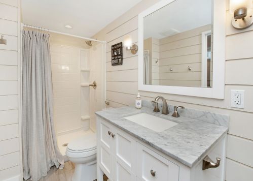 5000 Idlewild Ave, Milwaukee WI 53217-5632 exterior