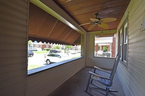 3615 Barberry Ave, Cincinnati, OH 45207-1301