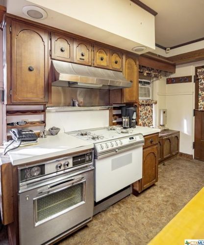 501 Vine St, Victoria TX exterior