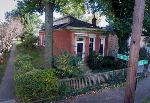 1238 Hull St, Louisville, KY 40204-1116