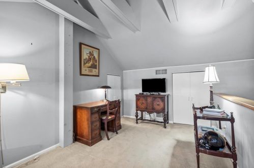 2 Graham Pl, Pittsburgh PA  15232-1611 exterior