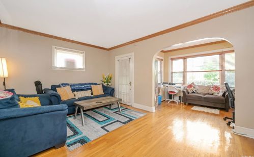 100-12 205th St, Jamaica NY  11423-2210 exterior