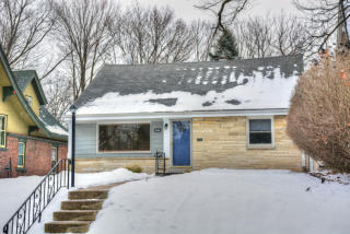 6725 Cedar St, Milwaukee, WI 53213-3253
