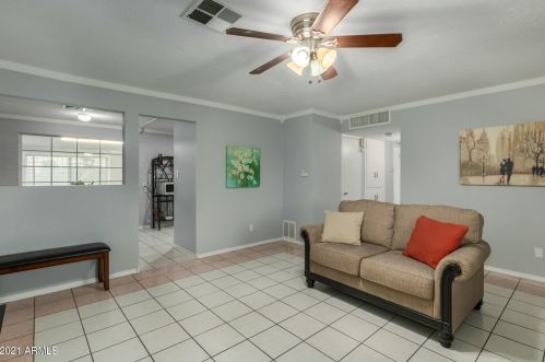 4916 Amelia Ave, Phoenix AZ  85031-2711 exterior