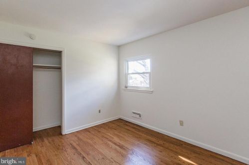 130 Delp Rd, Lancaster PA  17601-3906 exterior