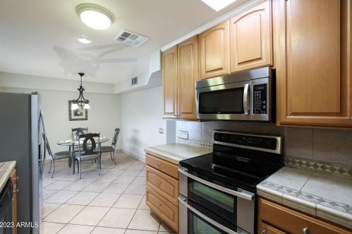 13448 100 Ave, Sun City AZ  85351-2854 exterior