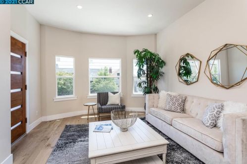 864 Arlington Ave, Oakland, CA 94608-2830