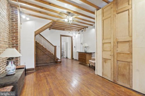 3127 11th St, Washington, DC 20010-2401