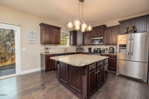 101 Bluegrass Dr, Oxford NC  27565-2895 exterior