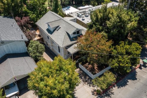 7331 Bodega Ave, Sebastopol CA  95472-3654 exterior