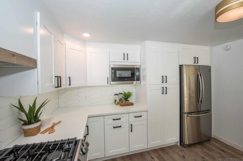 1704 Ebers St, San Diego CA  92107-3504 exterior