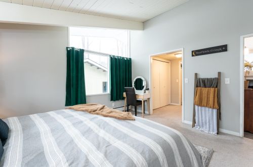 418 Deerpath Ln, Allenstown NH  03275-3213 exterior