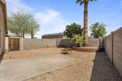18801 8th Pl, Phoenix AZ 85042-4304 exterior