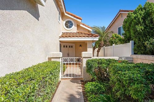 1407 Andorra Ct, Vista, CA 92081-5018