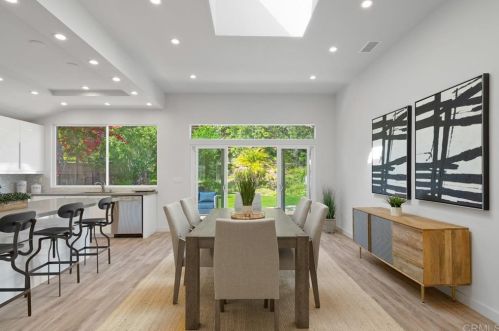 5464 Barkla St, San Diego, CA 92122-4002