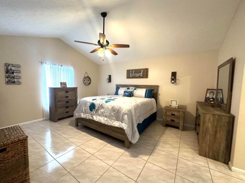 2062 Floresta Dr, Fort Pierce FL  34984-4706 exterior