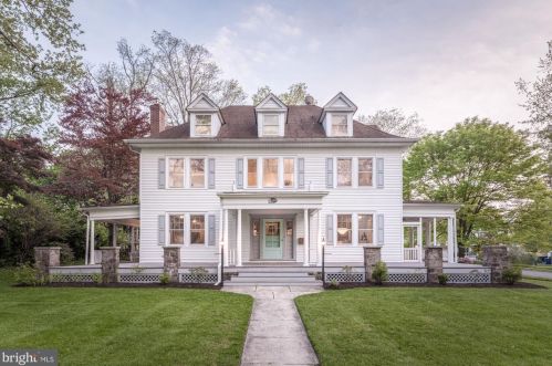 800 Main St, Riverton, NJ 08077-1706