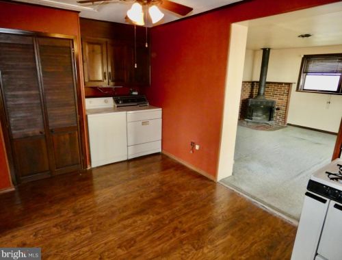 2219 Henlopen Ave, Wilmington DE  19804-3621 exterior