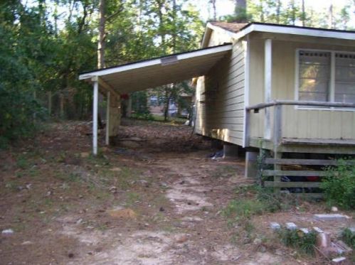 11045 Woodview Dr, Conroe, TX 77303-3647