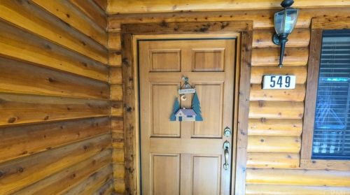 549 Fairway Blvd, Big Bear City CA  92314-8875 exterior