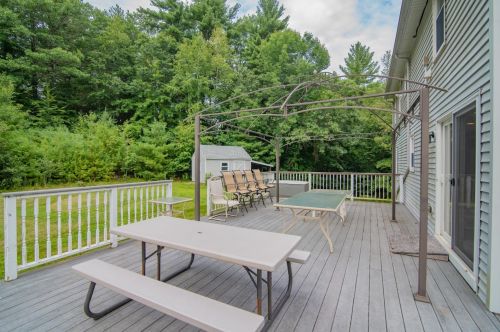 23 Smith Corner Rd, Newton NH  03858-4008 exterior