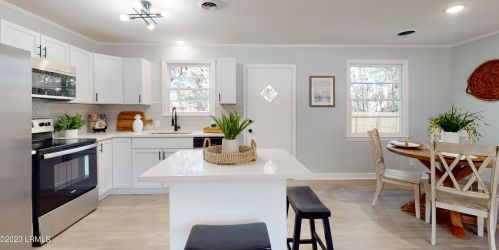 1117 Lafayette St, Beaufort SC  29902-4057 exterior