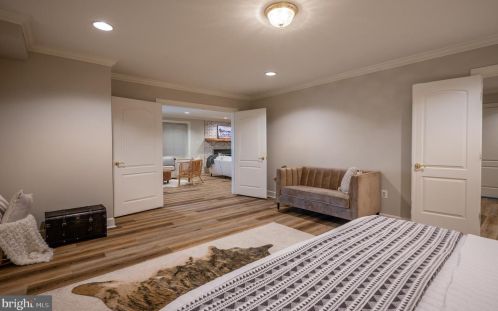 281 Golden Woods Ct, Great Falls VA  22066-4152 exterior