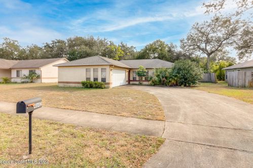 4642 Zoltan Dr, Titusville, FL 32780-6056