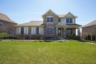 1715 Carriage Dr, Victoria, MN 55386-4512