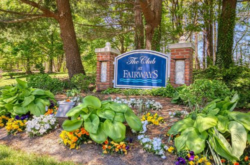 27 Valley Stream Ln, Lakewood NJ  08701-5746 exterior