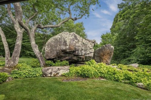 111 Tipping Rock Rd, Stonington, CT 06378-2943