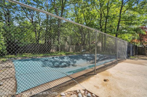 955 Hearthstone Dr, Lakewood NJ  08701-5513 exterior