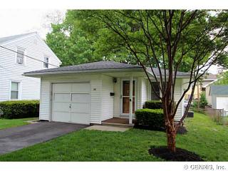 26 De Mallie St, Rochester, NY 14610-1029