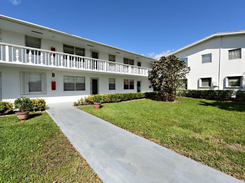 40 Sheffield B, West Palm Beach, FL 33417-1501