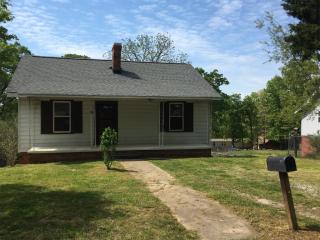 17 Circle St, Travelers Rest SC  29690-1558 exterior