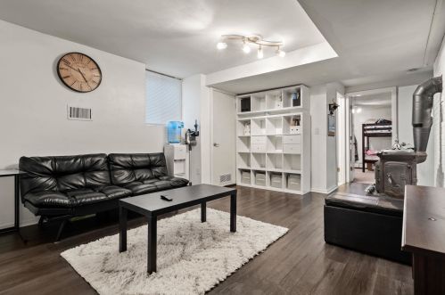 8 Kipford Way, Nashua NH 03063-1504 exterior