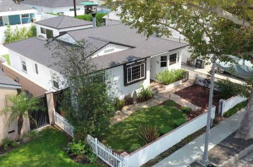 3386 Studebaker Rd, Long Beach, CA 90808-4255