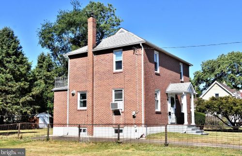 79 Randall Ave, Woodlyn, PA 19094-1810
