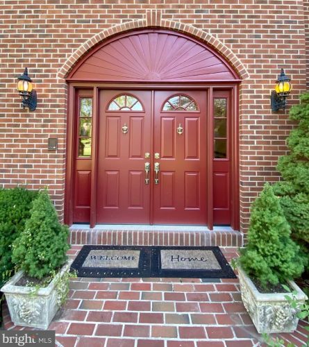 1448 Windrow Ln, Yardley, PA 19067-4241