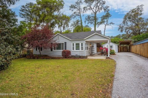 308 Battery Creek Rd, Beaufort, SC 29902-5942