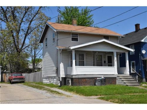 713 35th St, Lorain, OH 44055-1423