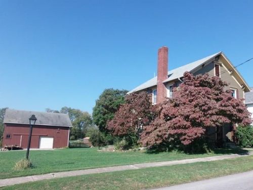 1819 County Line Rd, Venus, PA 16364-3105